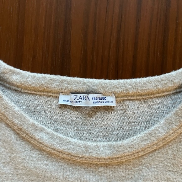 Women’s Zara cream long sleeved top size Medium EUC. - Picture 3 of 6